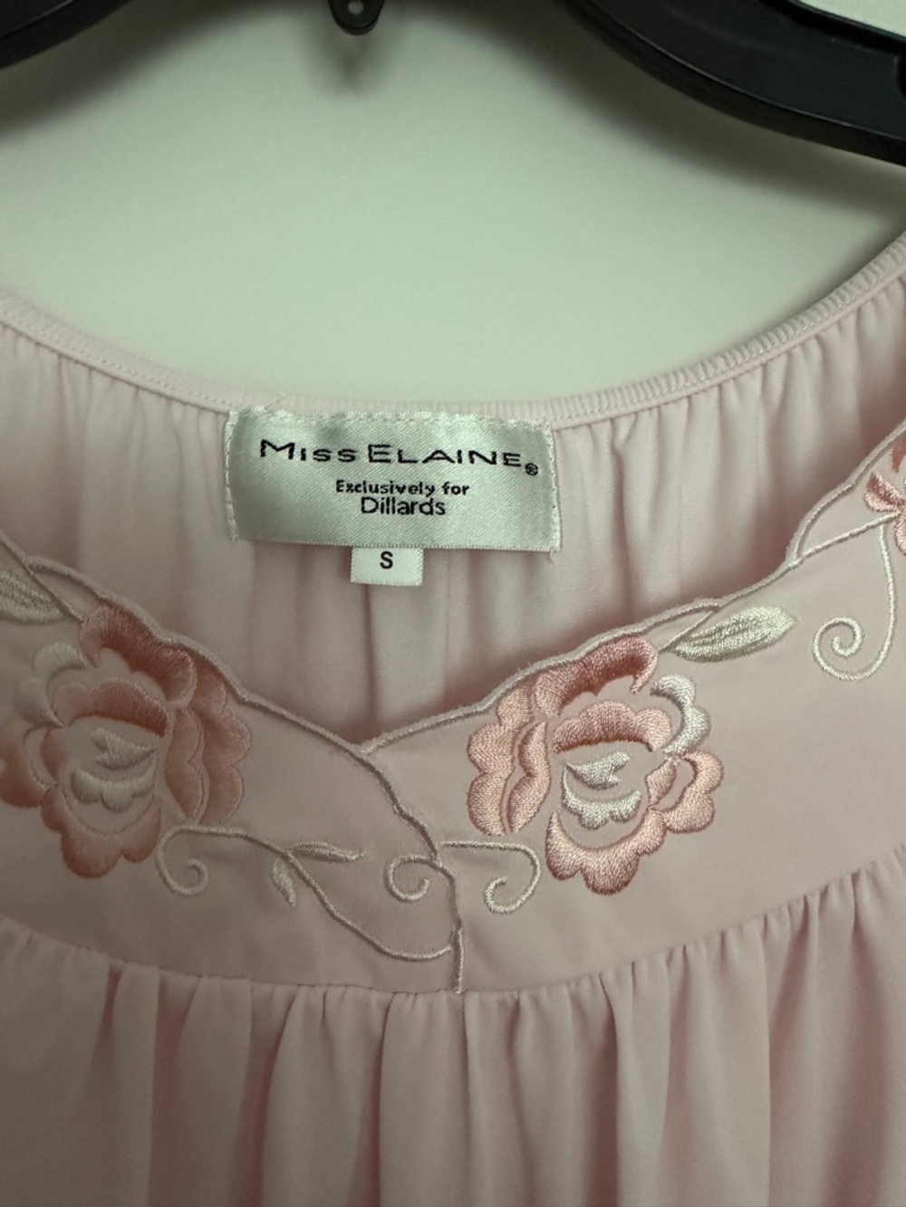 Miss Elaine Light Pink Embroidered Floral Nightgown Size S  Small Lightweight